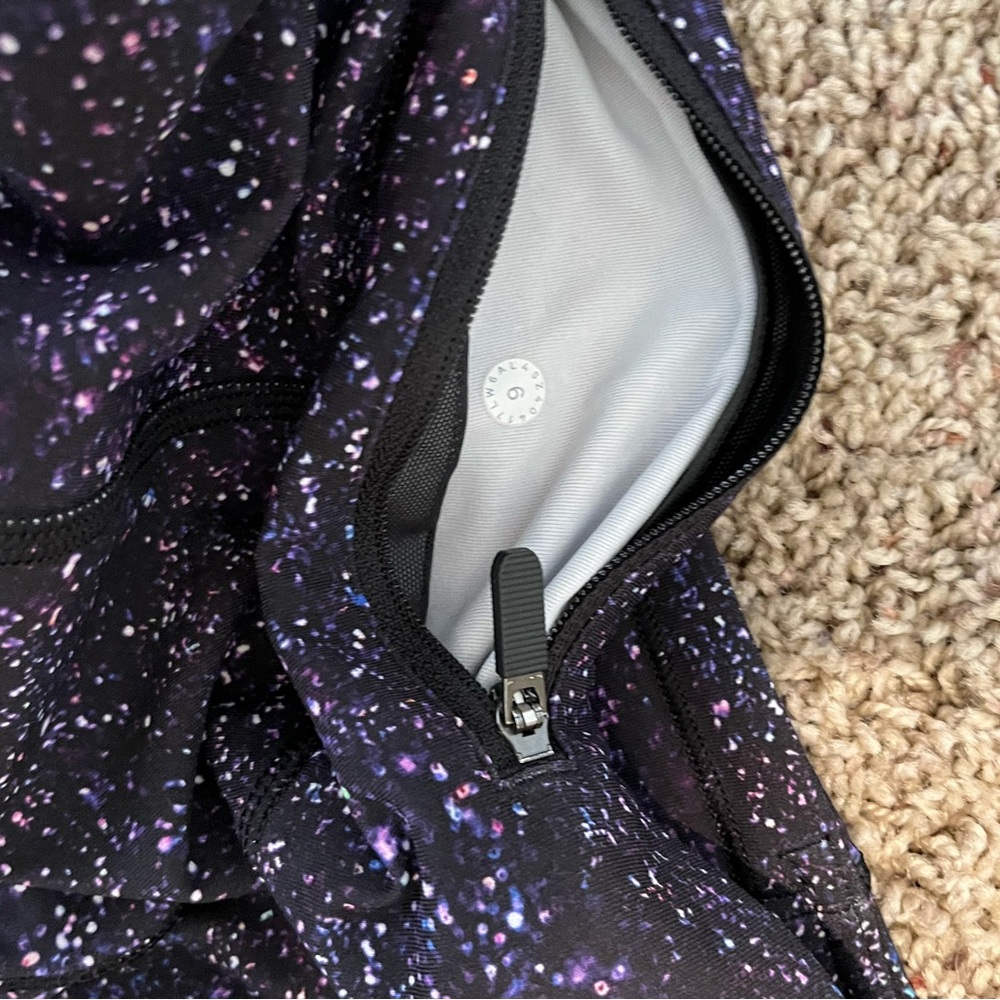 Lululemon Speed Up Crop 21"
Crystalline Multi - Picture 4 of 7
